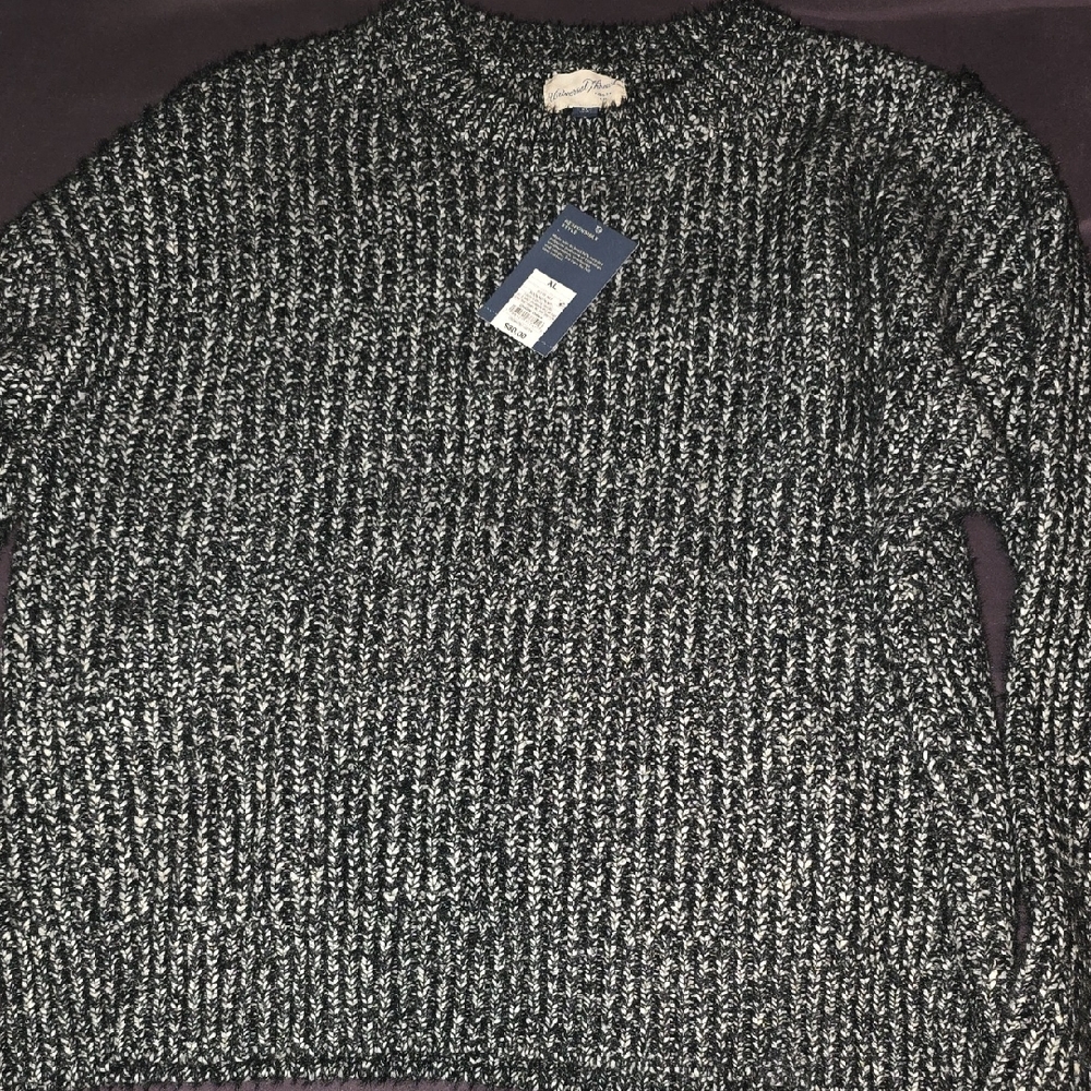 Universal Thread XL Women's Black and White Soft Knit Sweater, NWT